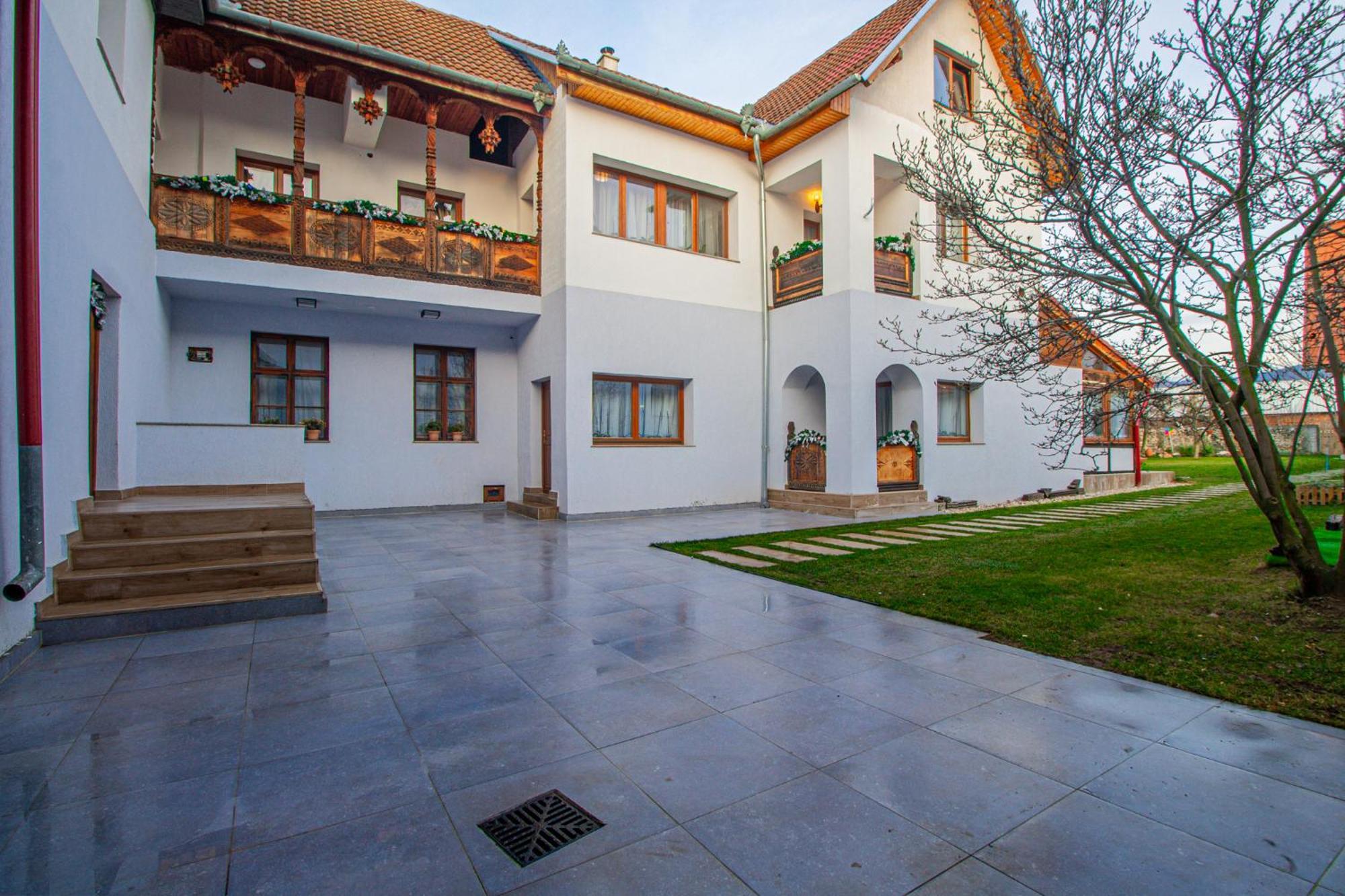 Hotel Runca-N Rai Cristian  Zewnętrze zdjęcie